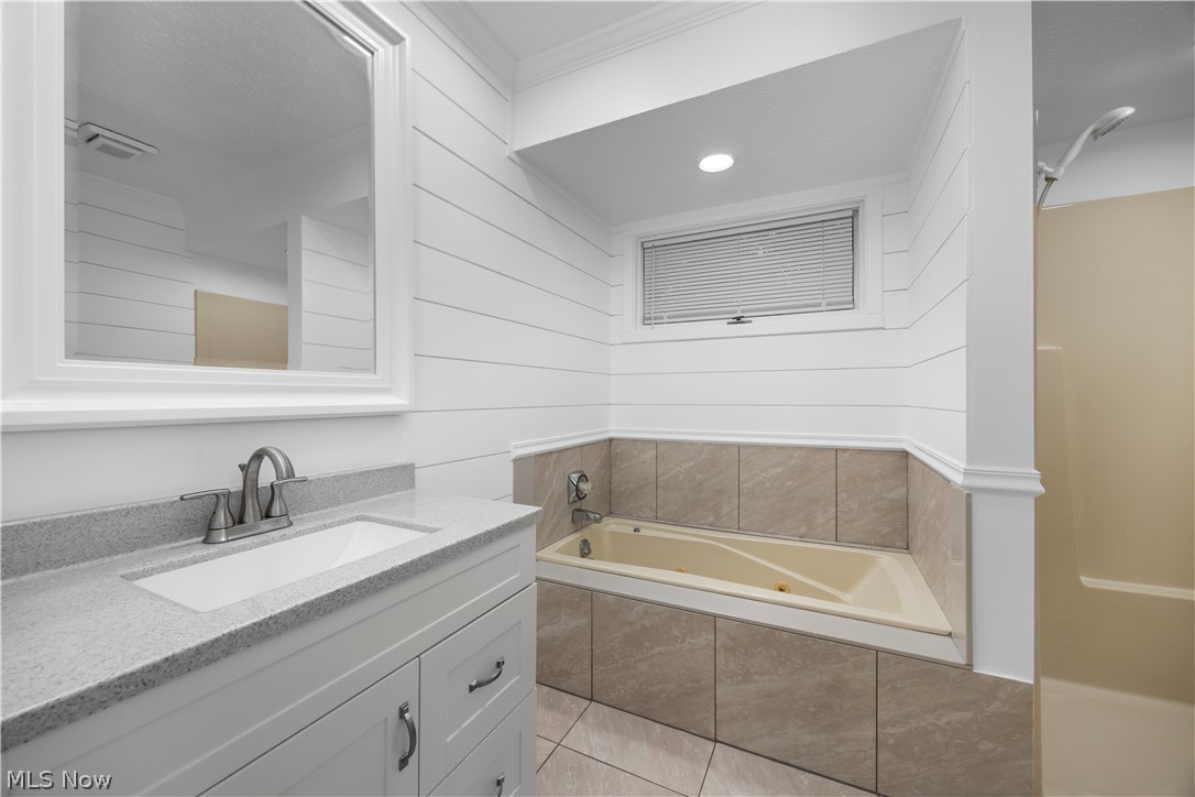 Country Club - Residential