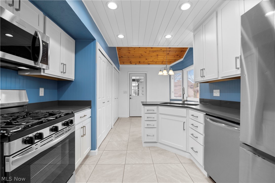 Country Club - Residential