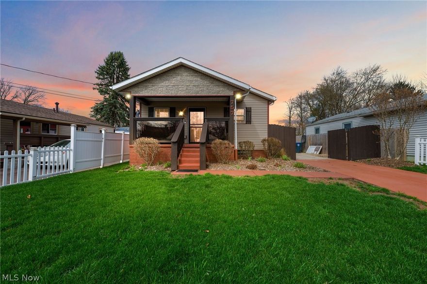 If you're searching for a charming ranch-style home with great curb appeal, cozy main level, and ample space in the
basement, this is the perfect fit for you! This beautiful home boasts an updated kitchen as well as exterior and tinted windows
for privacy. Quick access to the highway and it's conveniently located near the bustling shopping area of Howe Avenue.