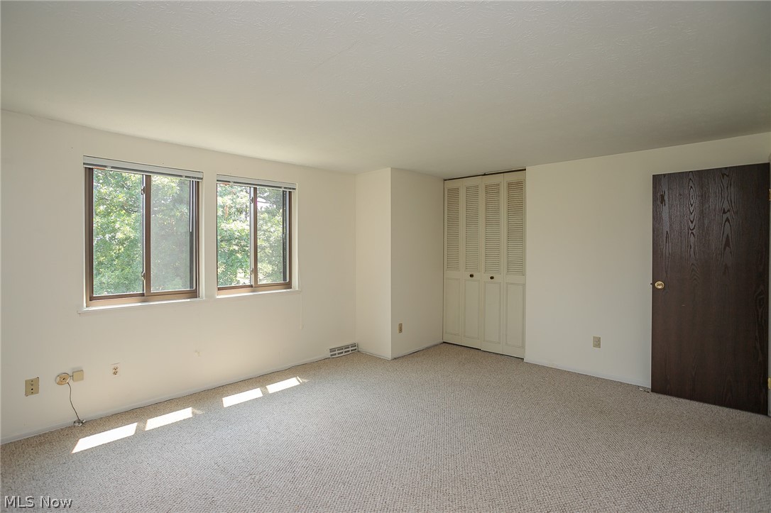 Huntington Park Condo - Residential