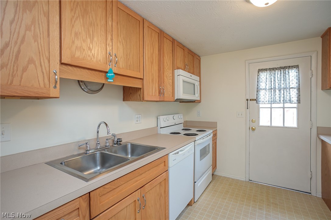 Huntington Park Condo - Residential