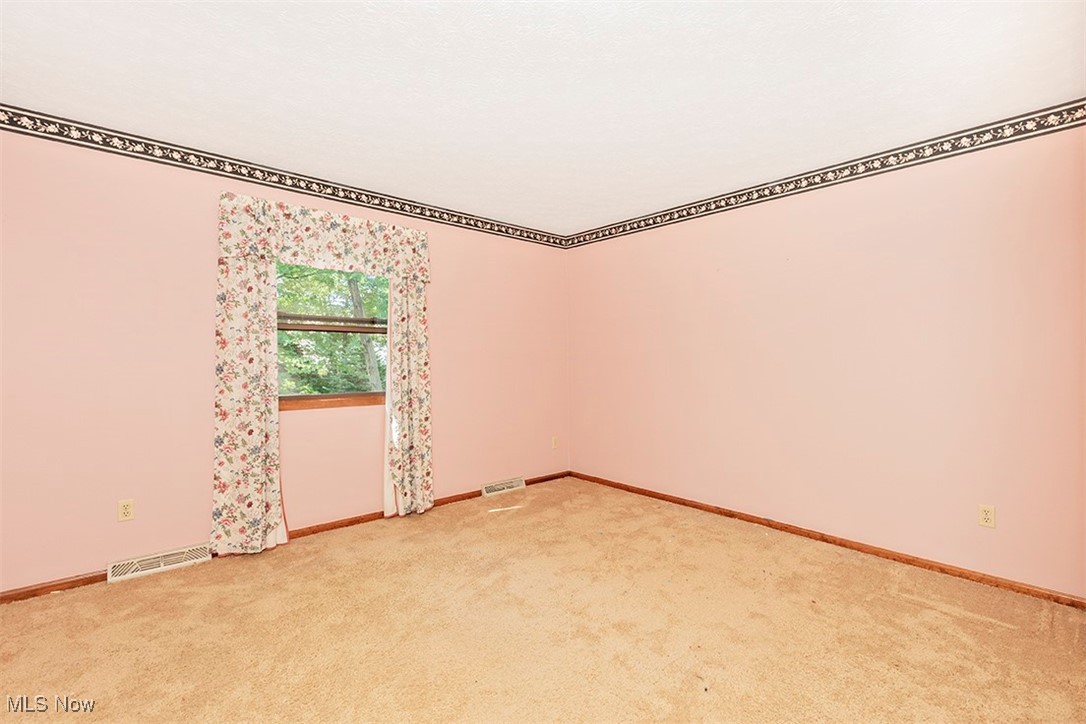 Mentor, Ohio 44060, United States, 4 Bedrooms Bedrooms, ,3 BathroomsBathrooms,Residential,Active,198502