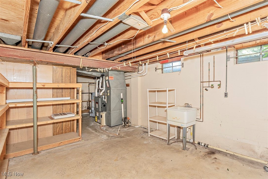 Mentor, Ohio 44060, United States, 4 Bedrooms Bedrooms, ,3 BathroomsBathrooms,Residential,Active,198502