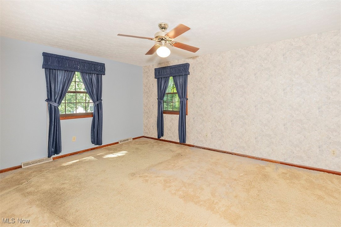 Mentor, Ohio 44060, United States, 4 Bedrooms Bedrooms, ,3 BathroomsBathrooms,Residential,Active,198502