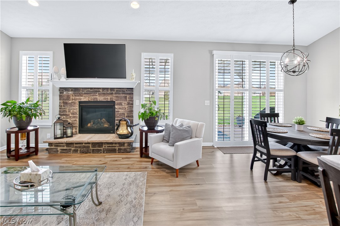 Four Seasons/Chestnut Rdg Sub - Residential