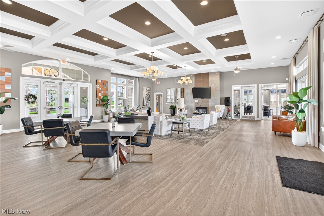 Four Seasons/Chestnut Rdg Sub - Residential