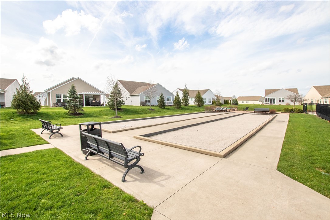 Four Seasons/Chestnut Rdg Sub - Residential