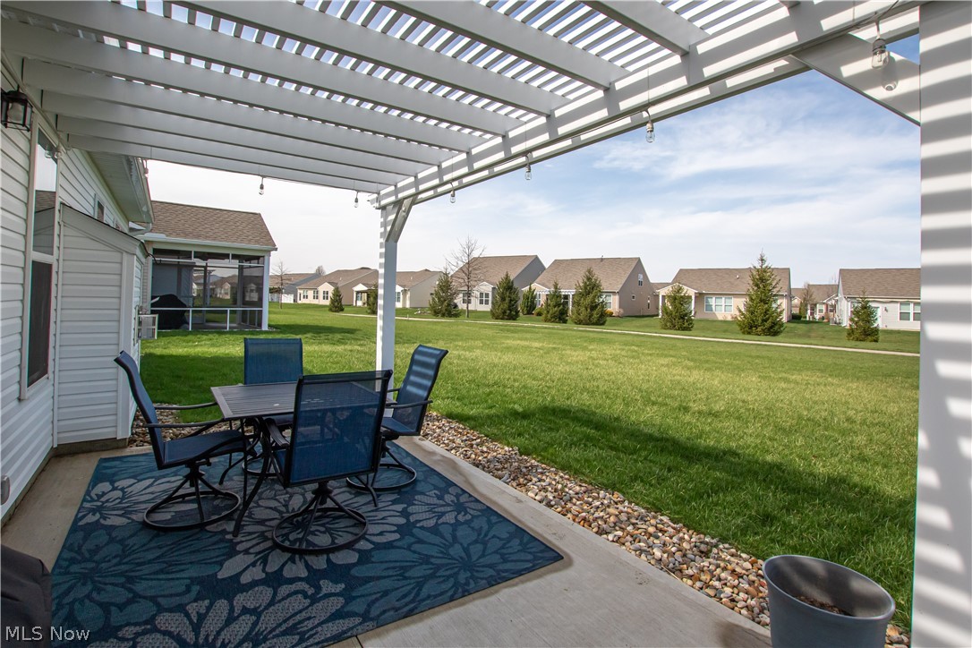 Four Seasons/Chestnut Rdg Sub - Residential