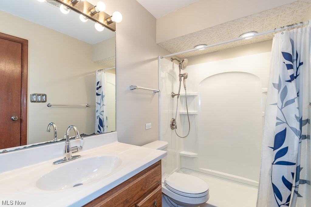 Chagrin Lagoons - Residential