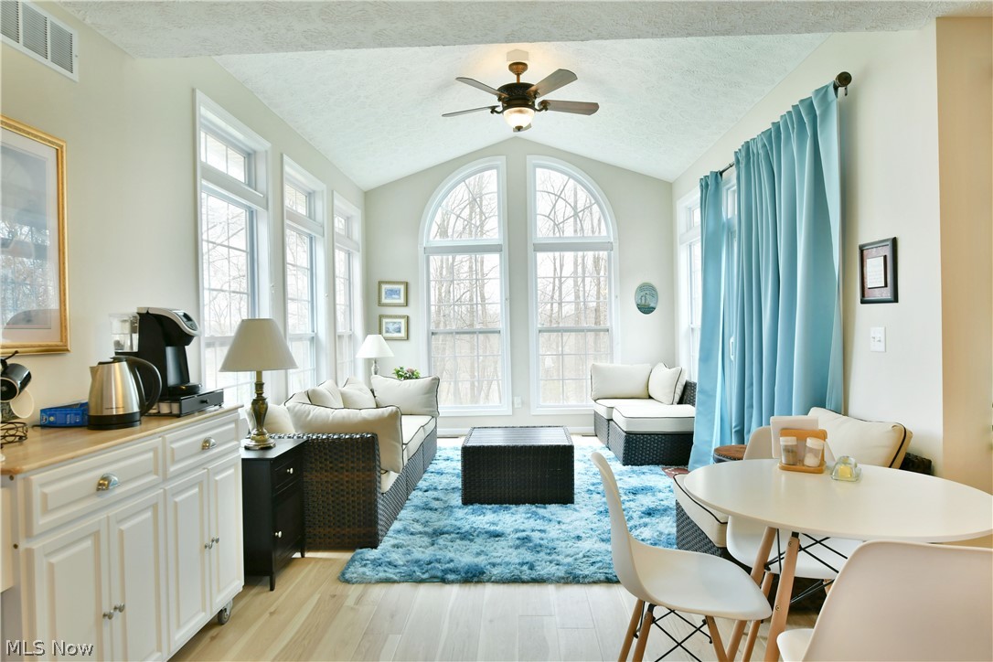 Lake Tomahawk - Residential