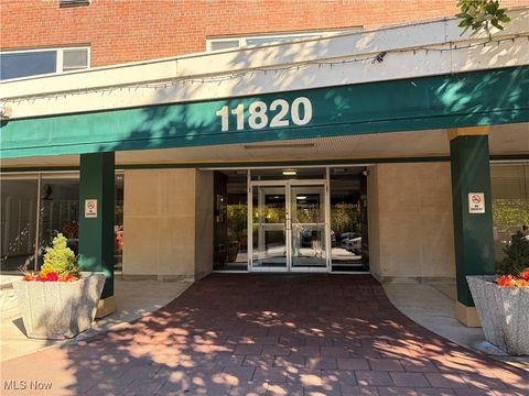 11820 Edgewater Drive Unit 421, Lakewood, OH 44107 - #: 5165769