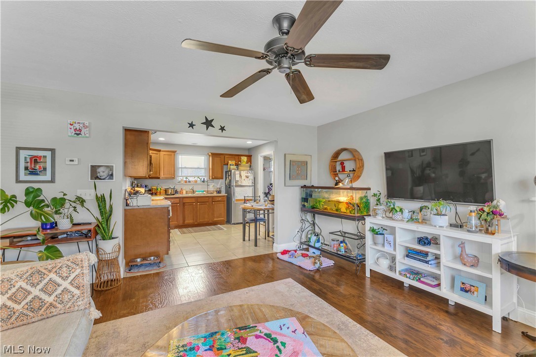 Pearl E Walker Sub - Residential Income