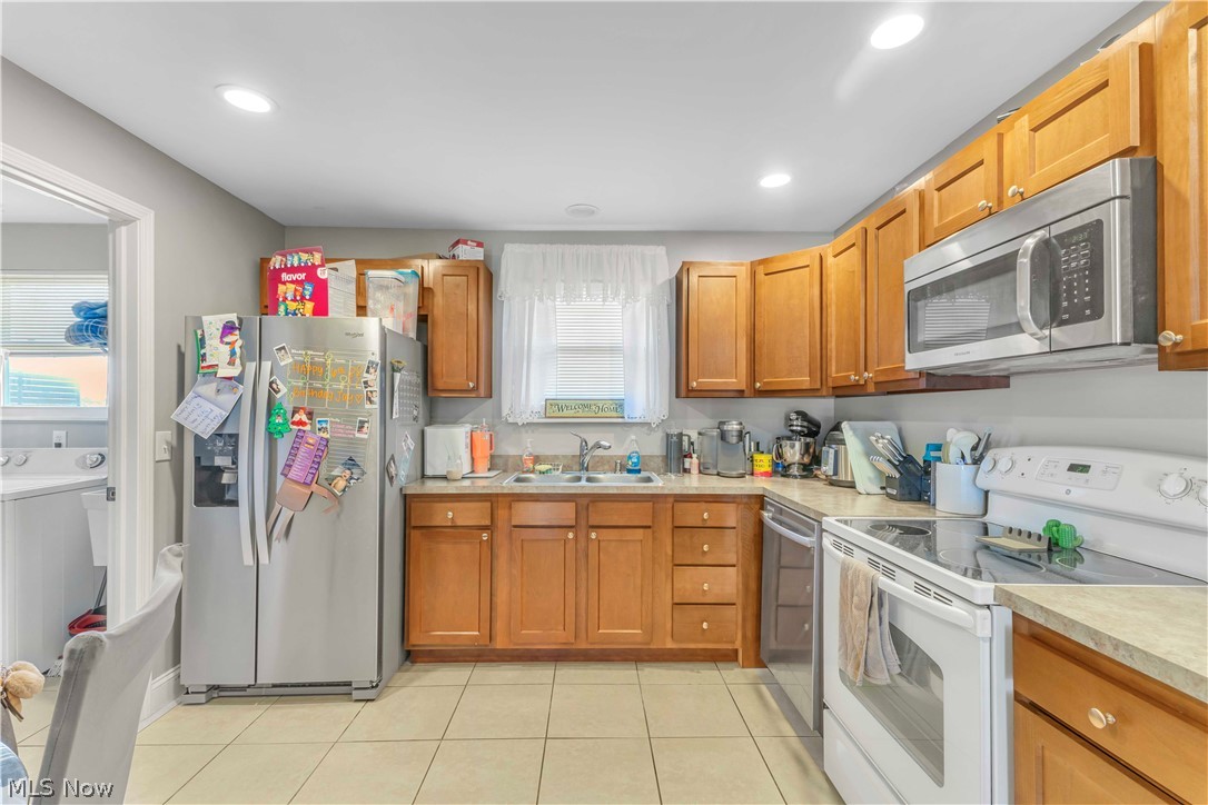 Pearl E Walker Sub - Residential Income