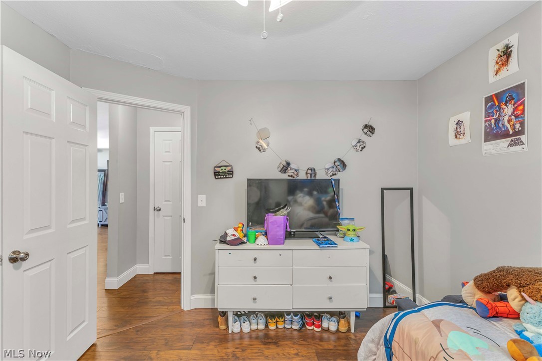 Pearl E Walker Sub - Residential Income