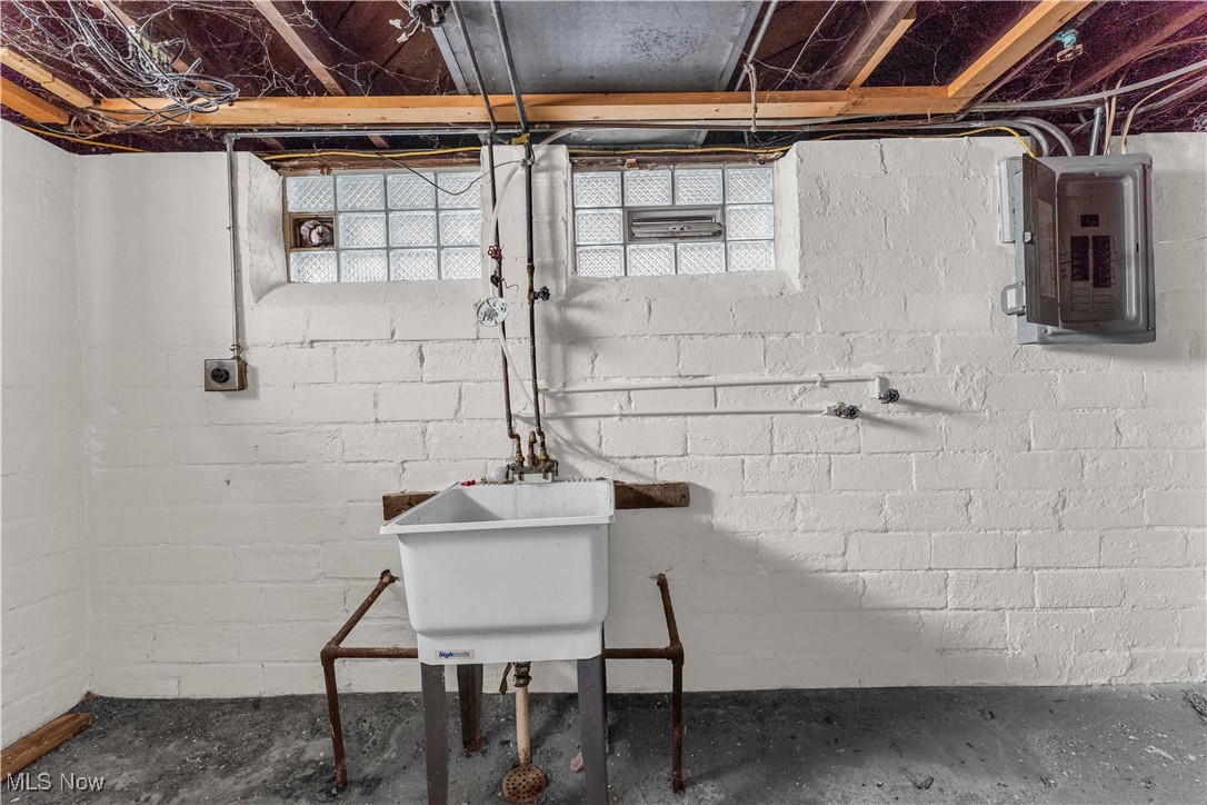 Cedar Taylor - Residential Lease