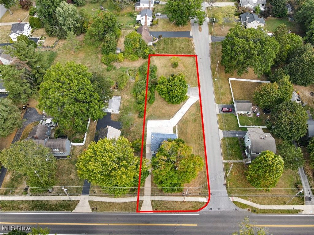 Photo of 7085 Youngstown Pittsburgh Road, Poland, OH 44514 (MLS # 5168503)