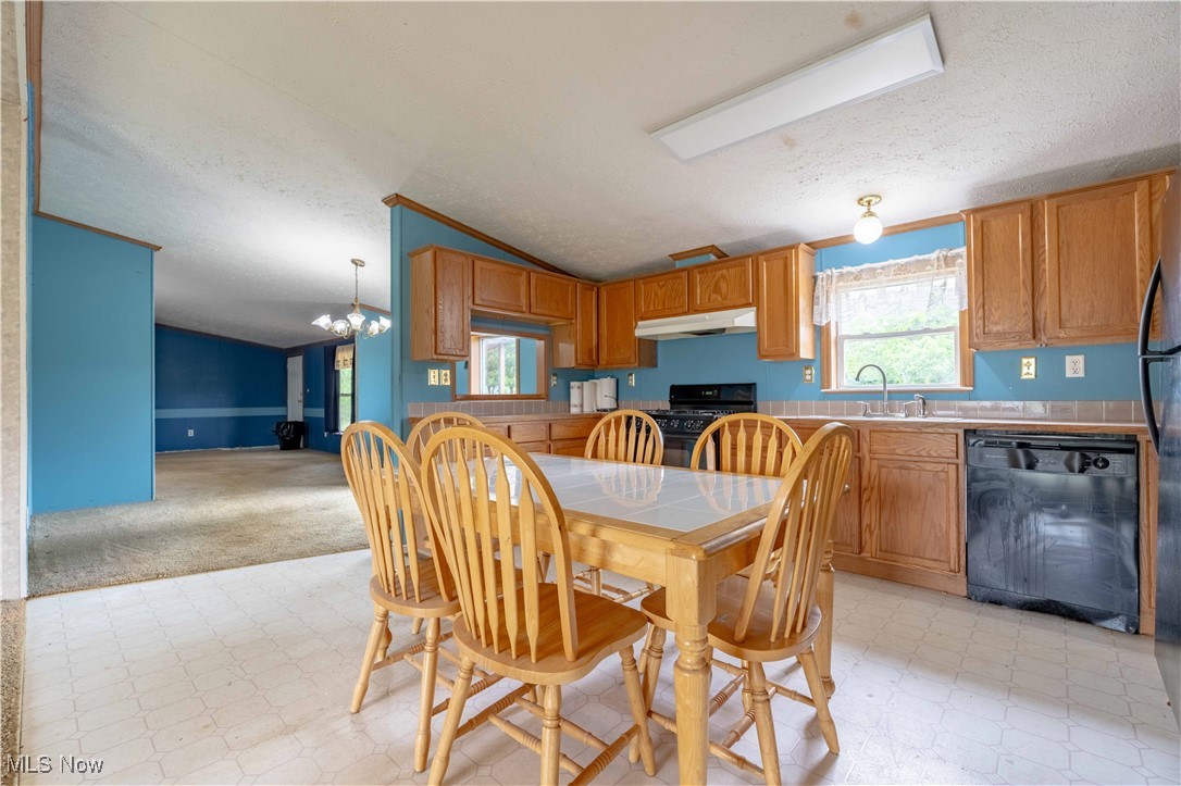5240 Chalon Road, Carrollton, Ohio image 11