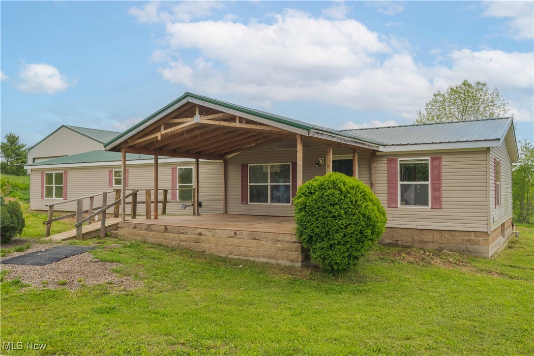 5240 Chalon Road, Carrollton, Ohio image 1