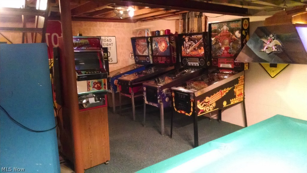 Village/Burton - Residential