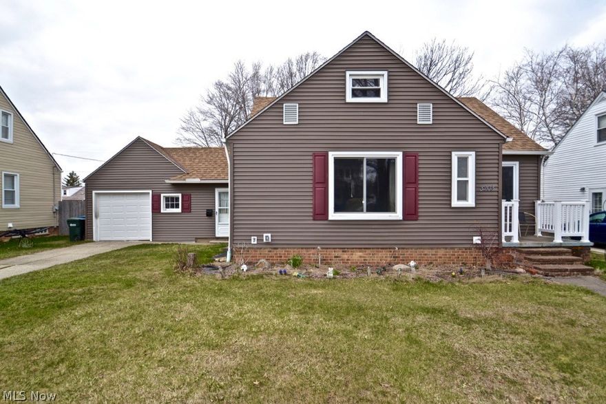 Welcome to 3208 Maplecrest Ave.! Situated on a large lot, this spacious 3 bed, two full bath bungalow offers unique interior living space, and updated exterior features. Updates include, new vinyl siding, dimensional shingle and storm door. Highlights include large family room, functional dormer space, partially finished basement with full bath, living room, and bedroom space! All appliances stay, schedule your visit today!