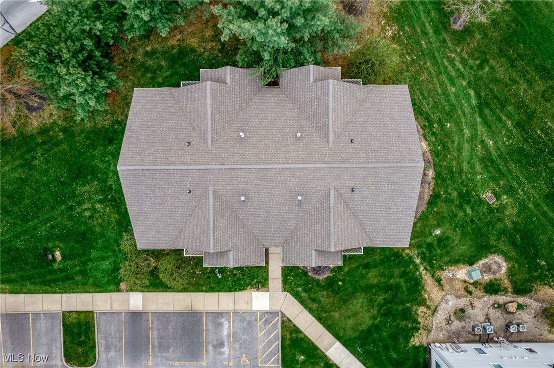 1477 Buckingham Gate Boulevard #E, Cuyahoga Falls, Ohio image 34