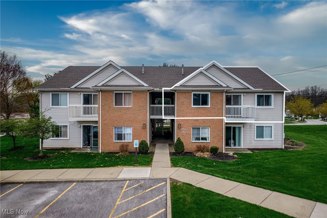 1477 Buckingham Gate Boulevard #E, Cuyahoga Falls, Ohio image 1