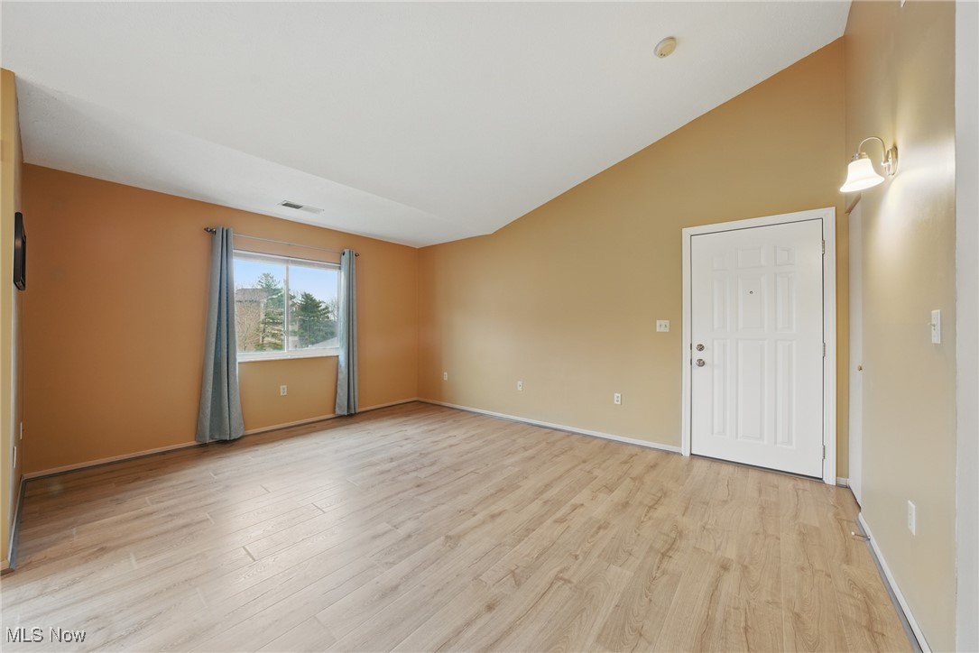 1477 Buckingham Gate Boulevard #E, Cuyahoga Falls, Ohio image 30