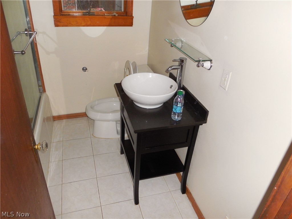 Carlton Crest - Residential Lease