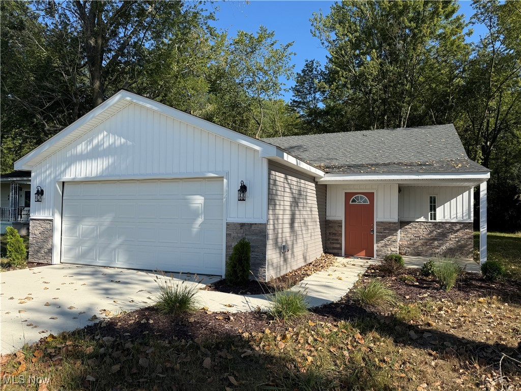 This unique 3-bedroom, 2-bath home offers both style and sustainability with its energy-efficient steel and foam construction. With over 7-inch thick walls, you'll enjoy an impressive R-30 insulation rating in the walls and R-50 in the roof—meaning significantly lower energy bills year-round.
Built on a solid slab foundation, with plenty of storage and storage over the garage. The spacious kitchen features a center island perfect for meal prep and entertaining, while the open loft provides a flexible space for a media room, office, or play area.
Outside, the yard is fully planted and the front beautifully landscaped for great curb appeal. You'll love the unbeatable location—just steps away from a park right across the street.
A perfect blend of efficiency, comfort, and convenience—this home is ready for you to move in and enjoy.
Lot size: 62x396