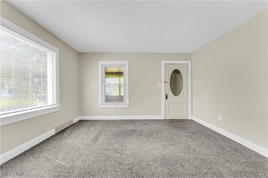 Photo of 19211 Shawnee Avenue #1/DN, Cleveland, OH 44119 (MLS # 5184570)