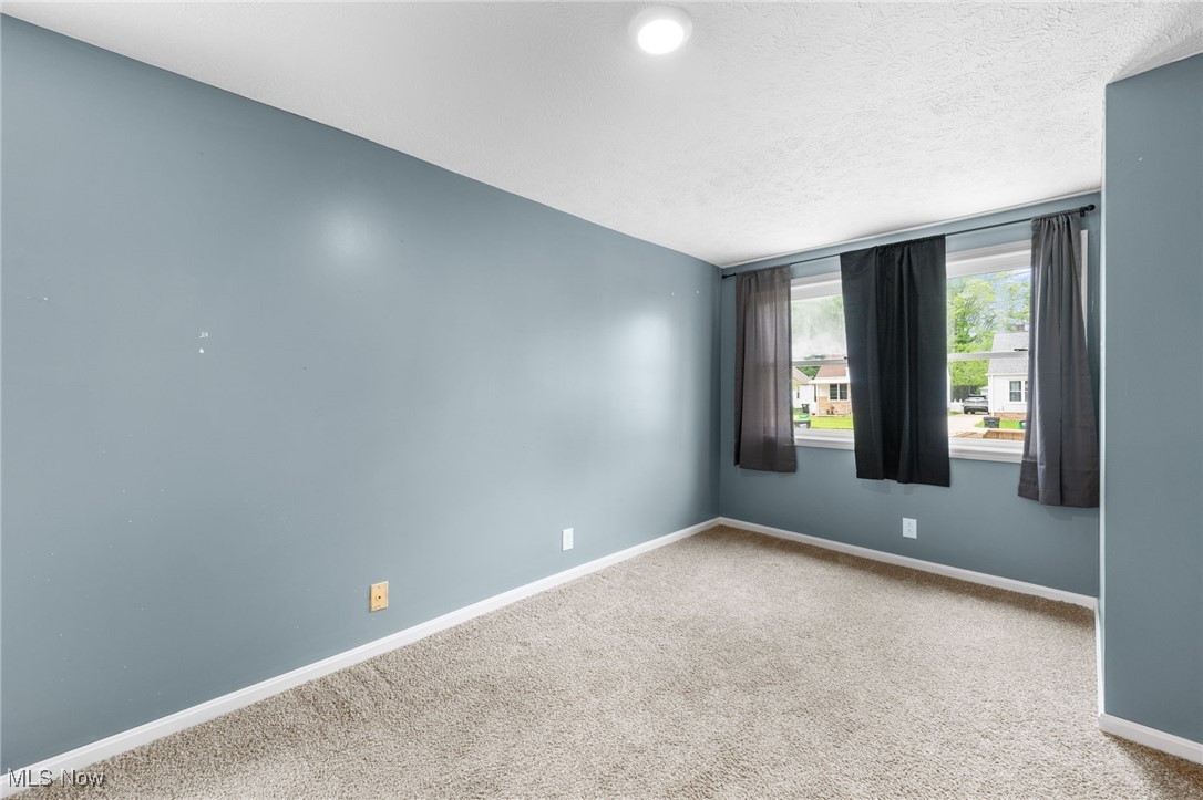 29928 Enid Road, Wickliffe, Ohio image 11