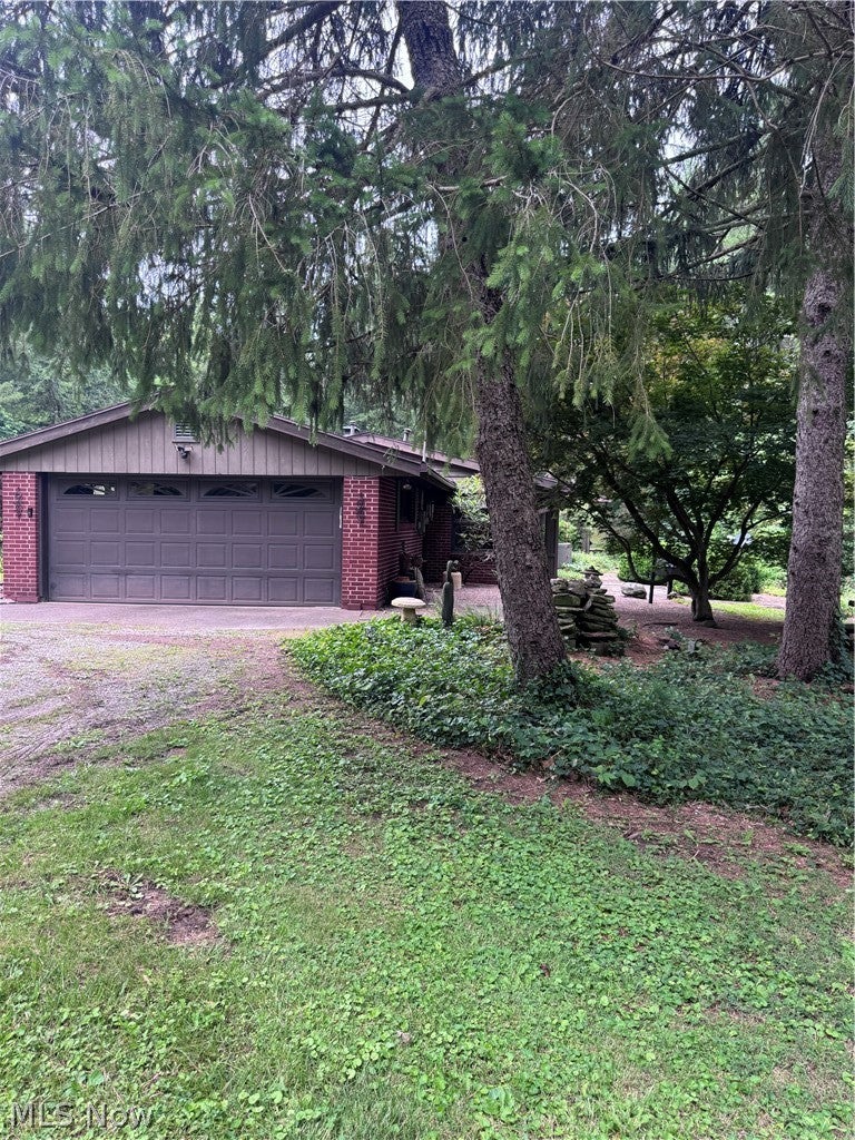 1065 Huck Road