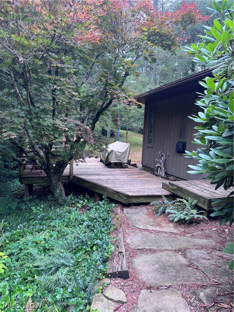 1065 Huck Road