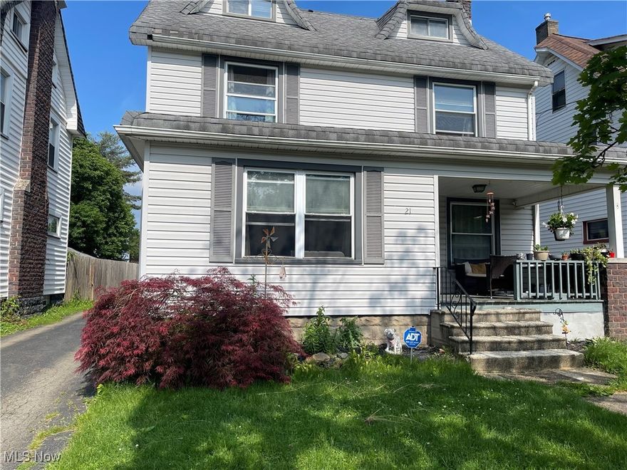 Charming Five-Bedroom Home with Spacious Living Areas!
Welcome to this beautifully maintained five-bedroom, one-and-a-half-bath home offering the perfect blend of comfort and character. The large eat-in kitchen features a cozy breakfast nook, ideal for enjoying your morning coffee. An expansive dining area opens into the oversized living room, making it perfect for entertaining. Unwind in the cozy den, perfect for movie nights or quiet evenings at home. Upstairs, you’ll find a generously sized full bathroom with ample storage and three inviting bedrooms. The third floor features two additional bedrooms, each showcasing classic hardwood flooring. This lovely home is full of potential—don’t miss your opportunity to make it your own. Sold as is.