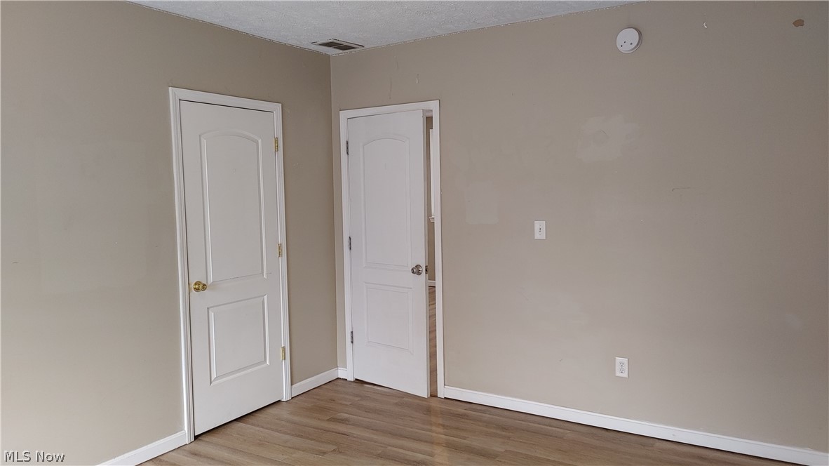 Voris - Residential Lease