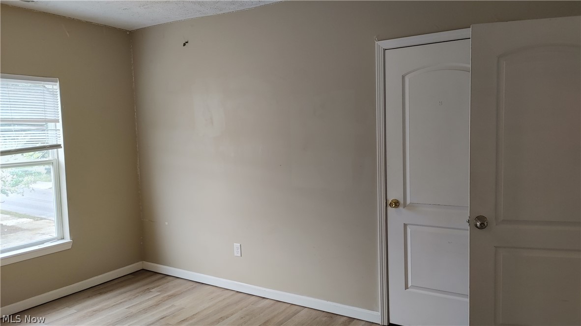 Voris - Residential Lease