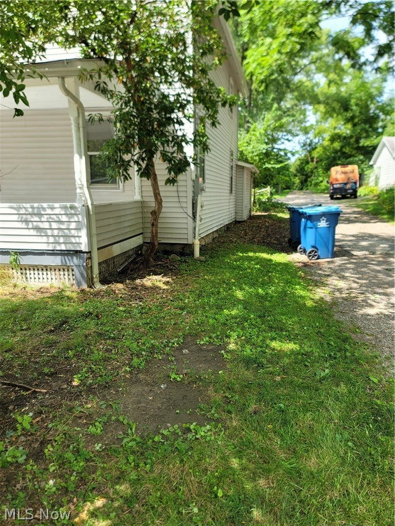 129 W Oak Street