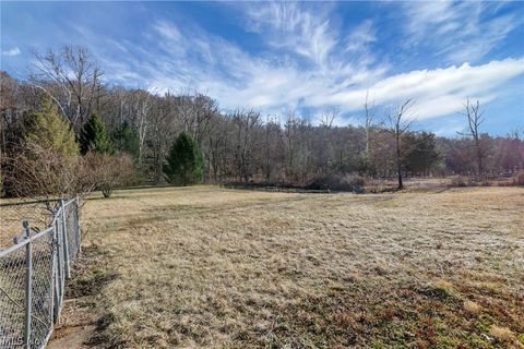 Tiny photo for 3750 Cannelville Road, Roseville, OH 43777 (MLS # 5187727)