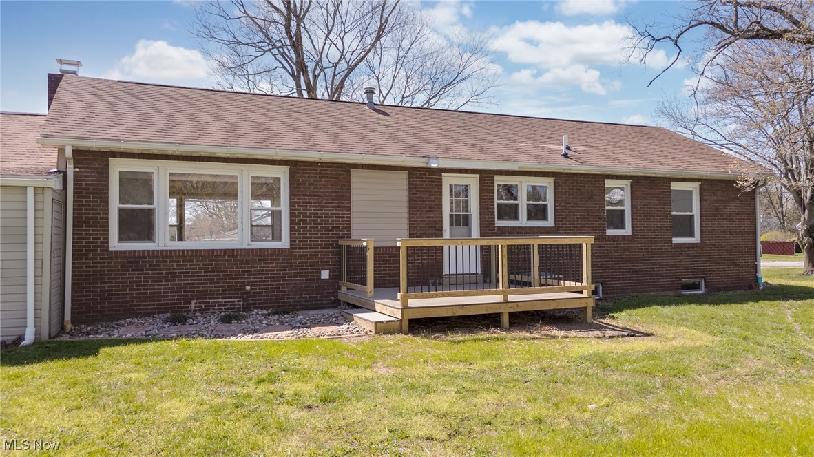 214 Walnut Drive, Marietta, Ohio image 4
