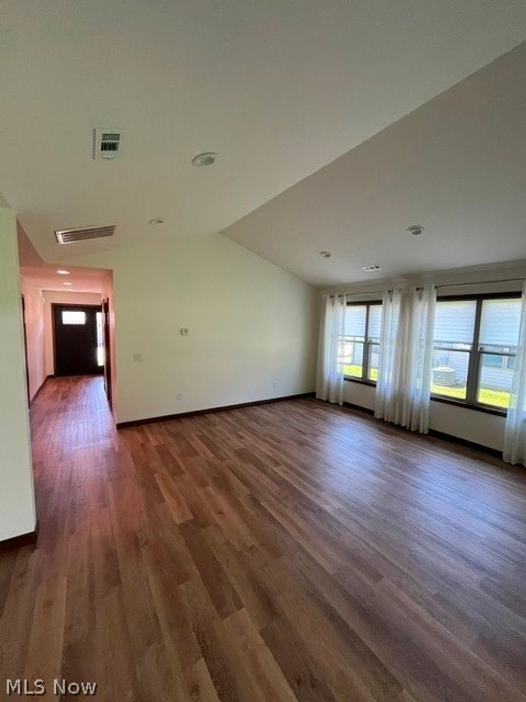 Photo of 2719 Barnhill Road SE, New Philadelphia, OH 44663 (MLS # 5217272)