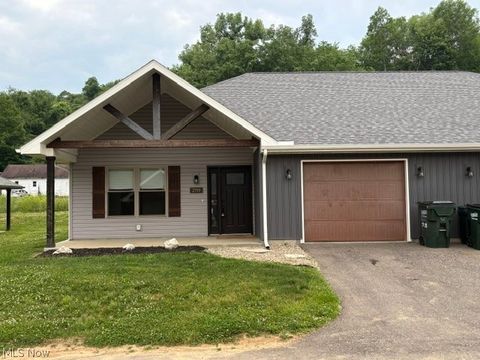 Condo For Rent - 2719 Barnhill Road<br/> New Philadelphia, OH 44663
