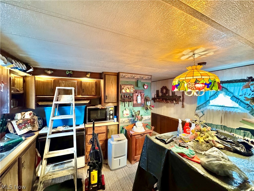 Sharon Heights - Residential