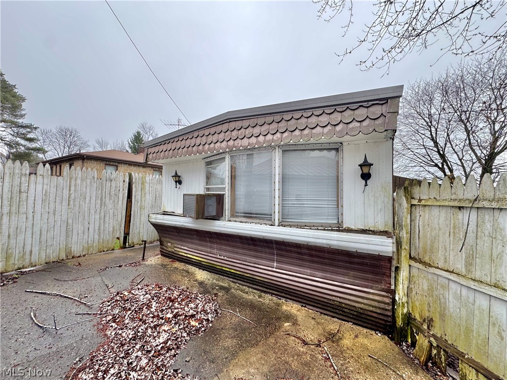 Sharon Heights - Residential