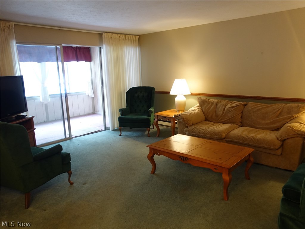 Silver Lake Towers - Residential