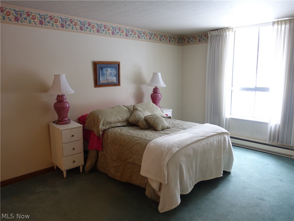 Silver Lake Towers - Residential