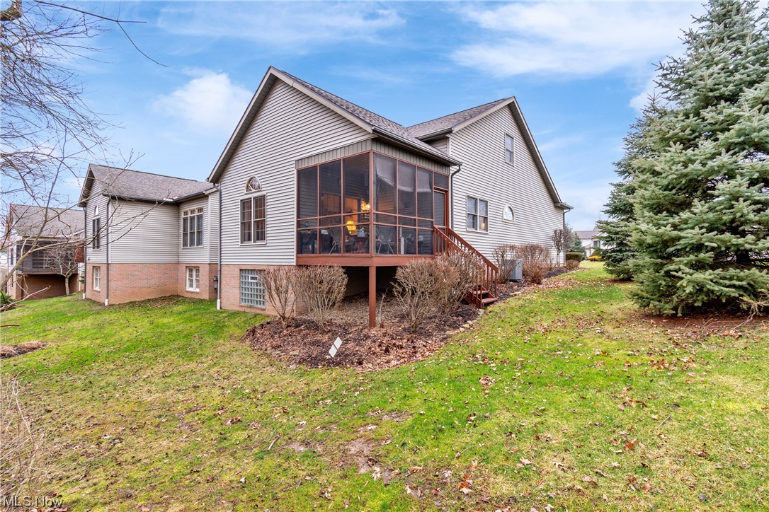 Villas At London Square - Residential