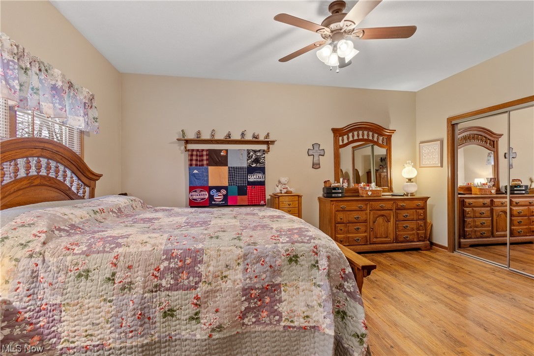 Villas At London Square - Residential