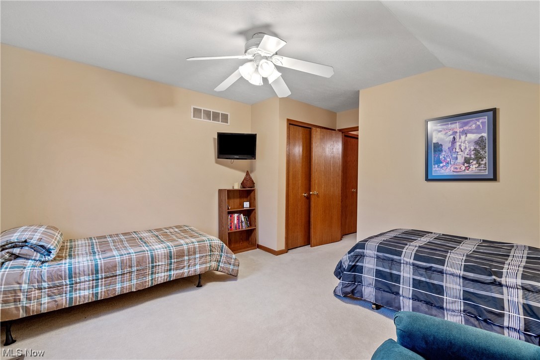 Villas At London Square - Residential