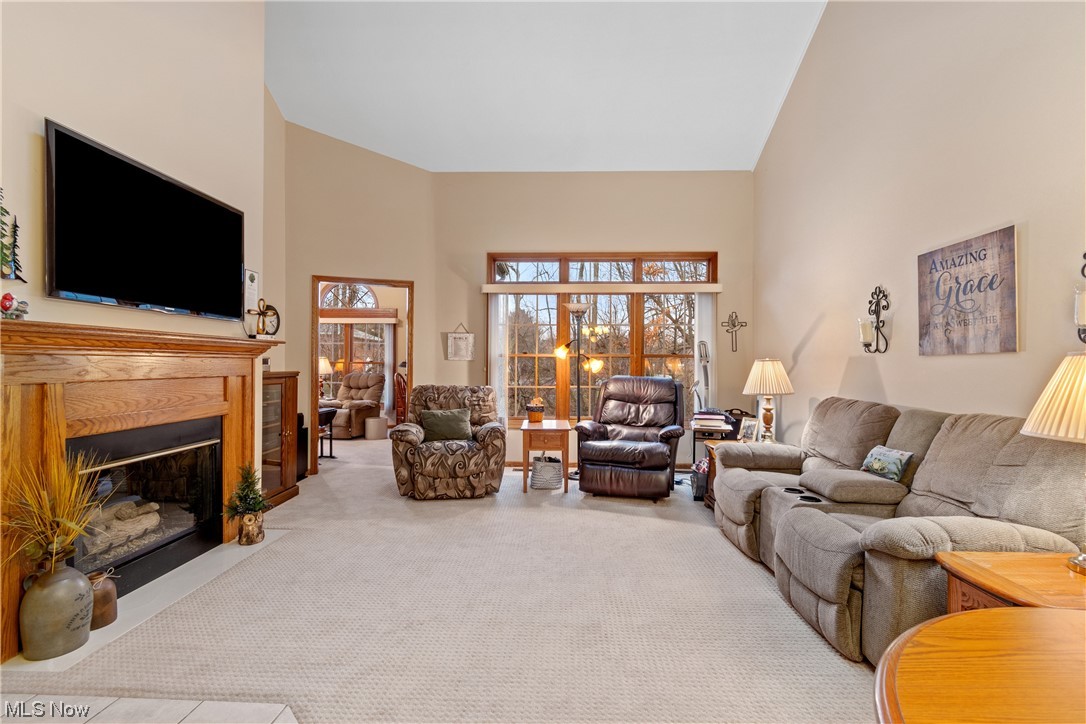 Villas At London Square - Residential