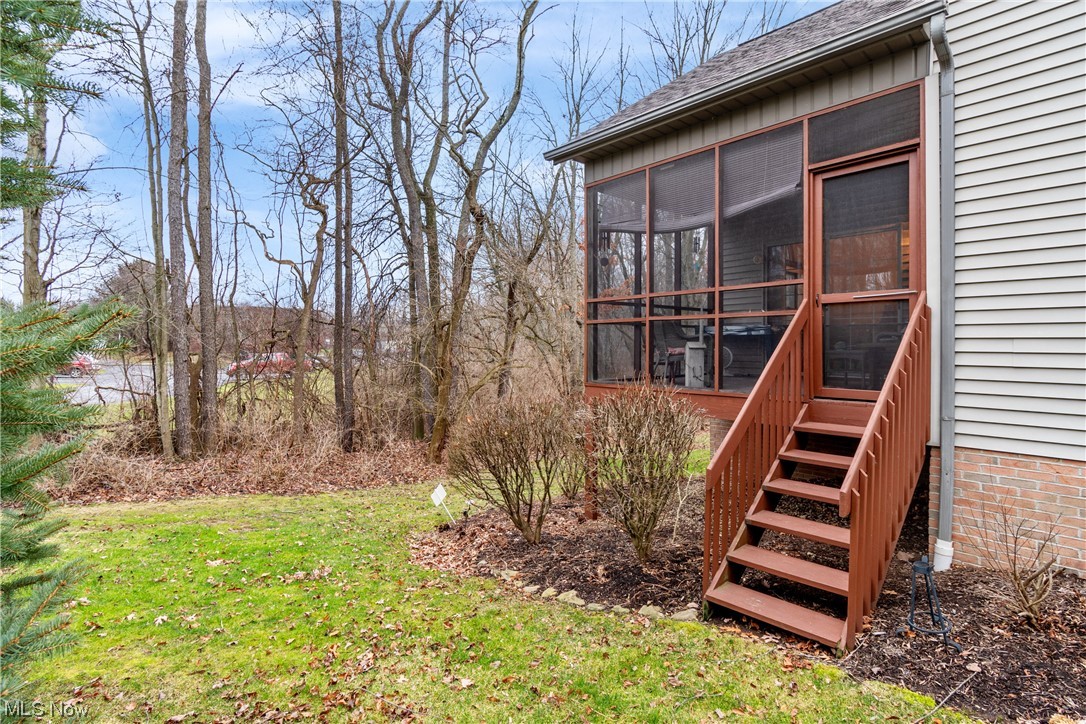 Villas At London Square - Residential